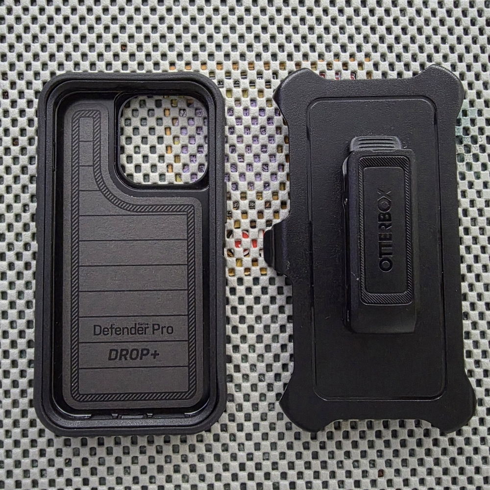 OtterBox Defender Pro Black For iPhone 13 Pro